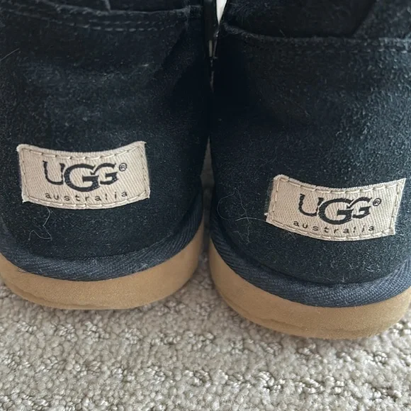 UGG Australia black vintage boots with zipper - 8 - Picture 3 of 8